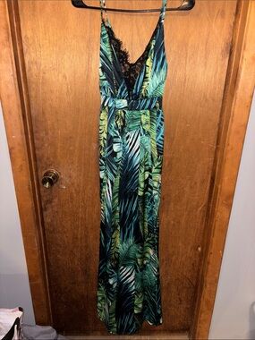 Tropical Leaf Lace-Trim Maxi Dress